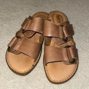 Born sandals